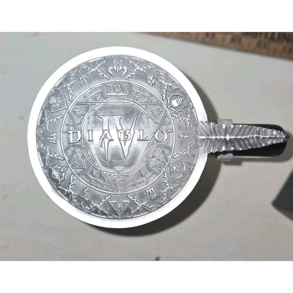 Diablo IV 4 Limited Edition Inarius & Lilith Stein 24 oz Heavy Cast Mug Blizzard - Picture 7 of 9